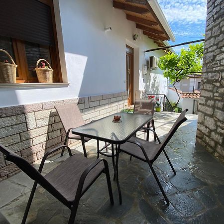 Guest House Persa Gjirokaster Ngoại thất bức ảnh